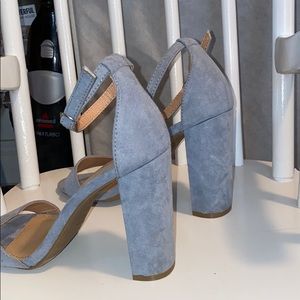 Blue heels size 6 1/2